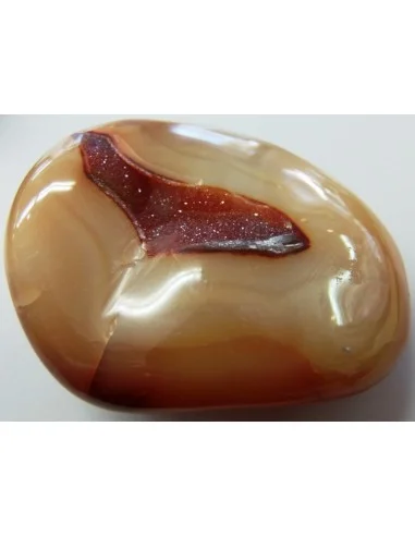 Agate eau cristaux rouge