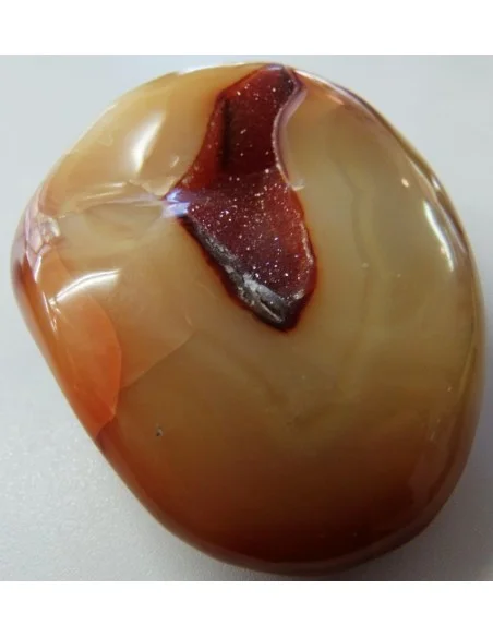 Agate eau cristaux rouge Agate eau cristaux rouge