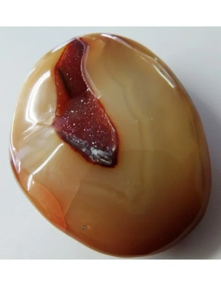Agate eau cristaux rouge Agate eau cristaux rouge
