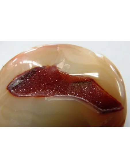 Agate eau cristaux rouge Agate eau cristaux rouge