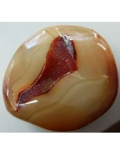 Agate eau cristaux rouge