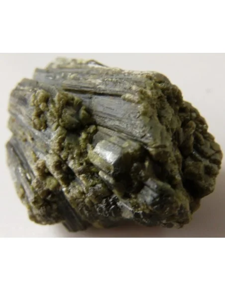 Tourmaline verte brute