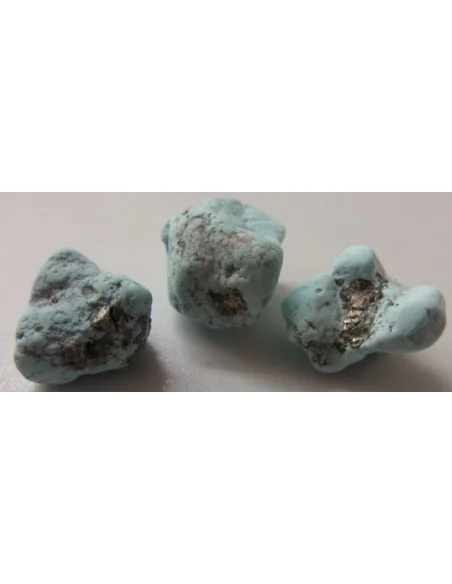 Turquoise avec pyrite percé