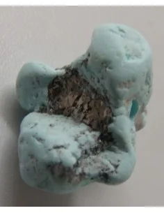 Turquoise avec pyrite percé