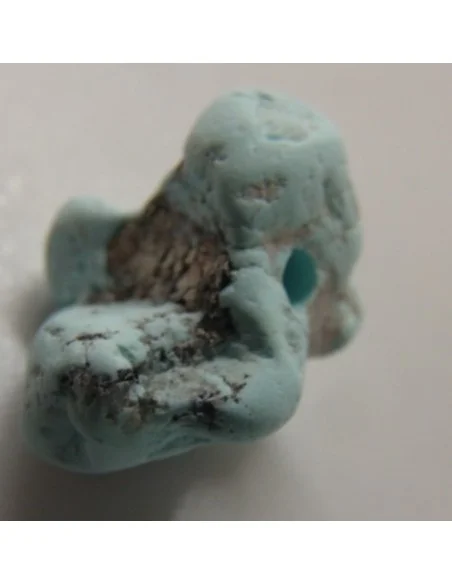 Turquoise avec pyrite percé