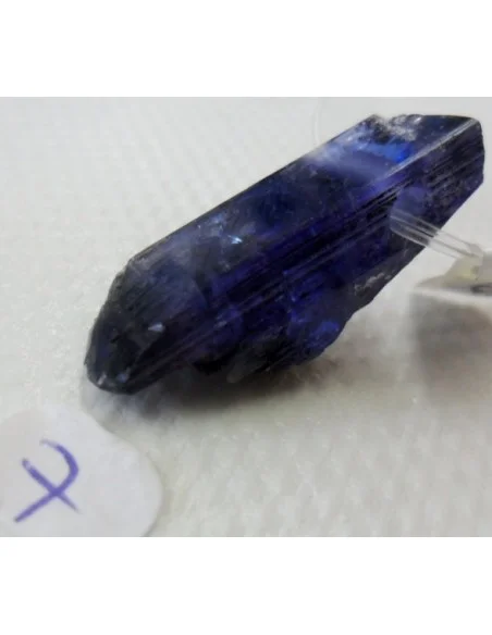 Tanzanite brute en pendentif