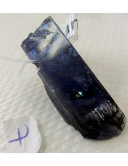 Tanzanite brute en pendentif