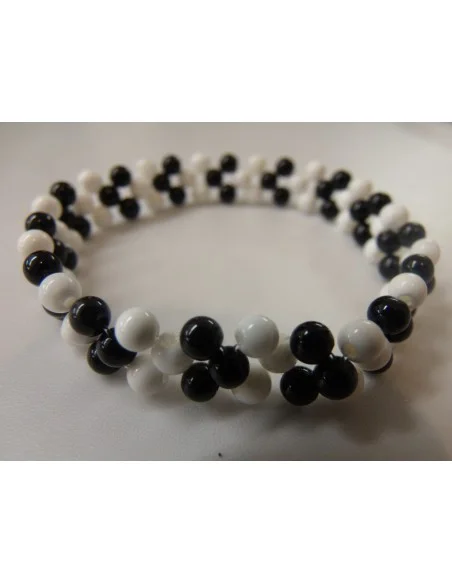 Tourmaline noire magnésite bracelet