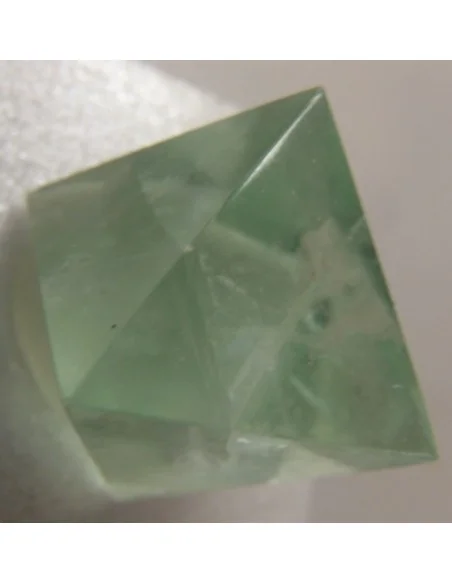 Tetraédre 3cm fluorite