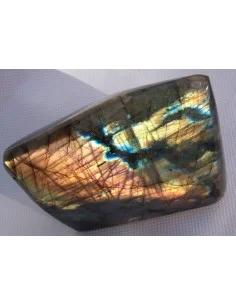 Labradorite polis