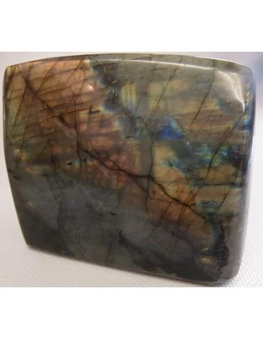 Labradorite polis