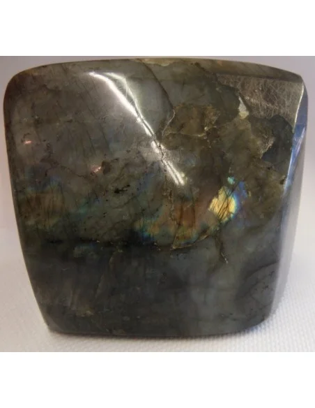 Labradorite polis Labradorite polis