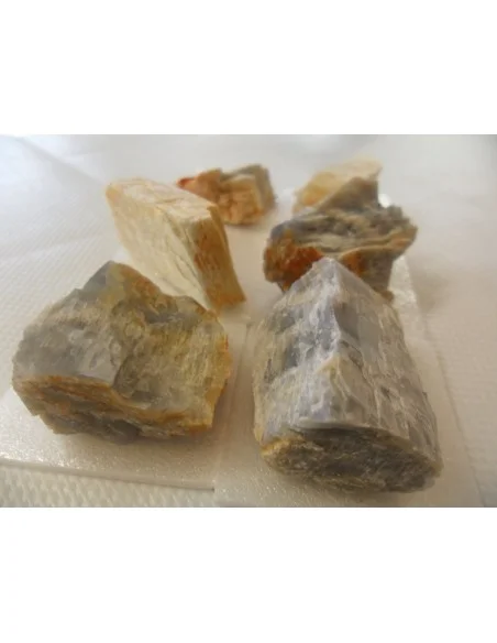 Pierre de lune brute