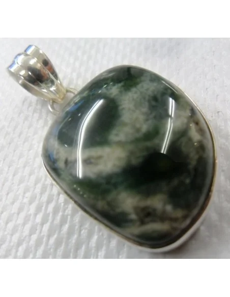 Mtrolite ,Pendentif monte en argent