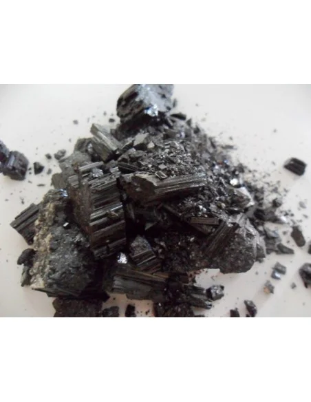 100g. Poudre de tourmaline noire