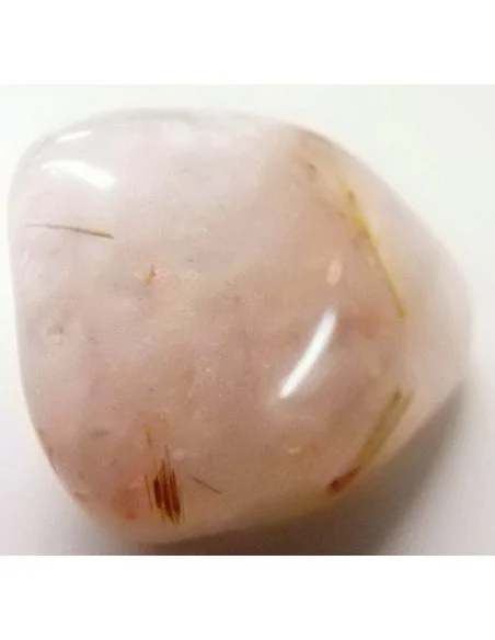 Quartz rose avec rutile de titane Quartz rose avec rutile de titane