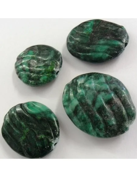 Jade pierre percé Jade pierre percé