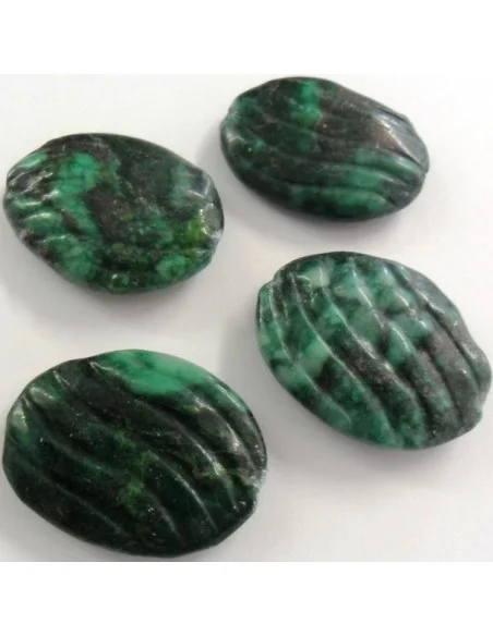 Jade pierre percé Jade pierre percé