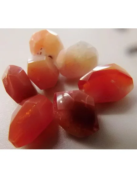 Opale de feu pierre percee