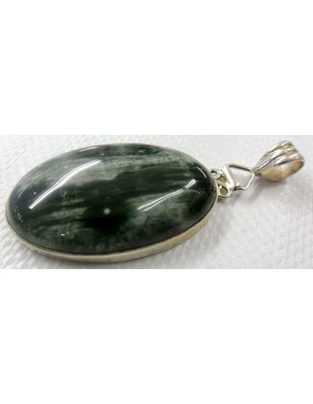 Pendentif en jaspe orbiculaire