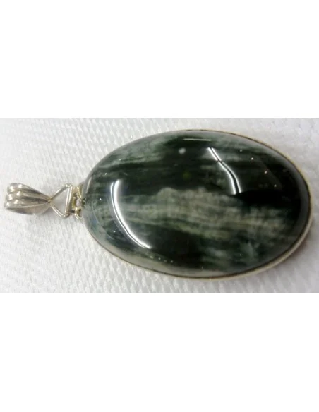 Pendentif en jaspe orbiculaire