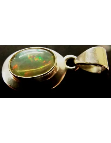 Opale noble ovale pendentif