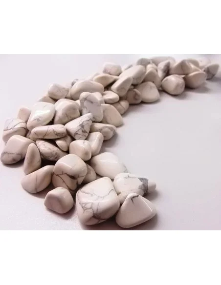 Howlite polis