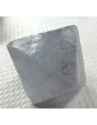 Tétraèdre naturel en fluorine