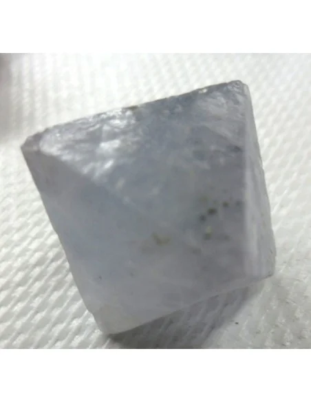 Tétraèdre naturel en fluorine