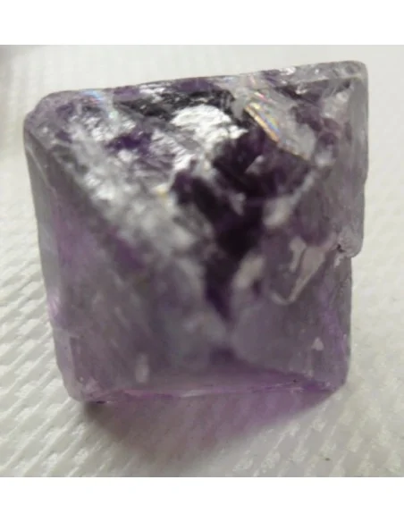 Tétraèdre naturel en fluorine