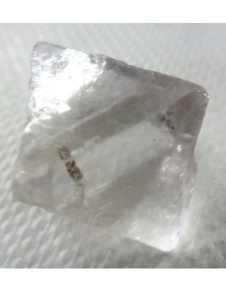 Tétraèdre naturel en fluorine