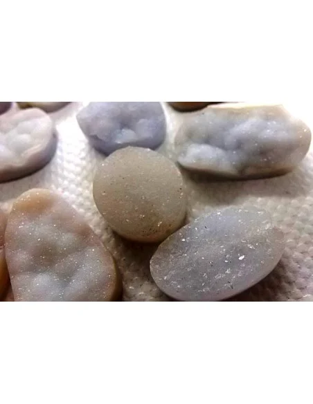Calcedoine bleue cristalisé percé
