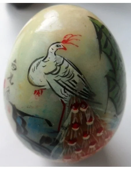 Oeuf serpentine blanche