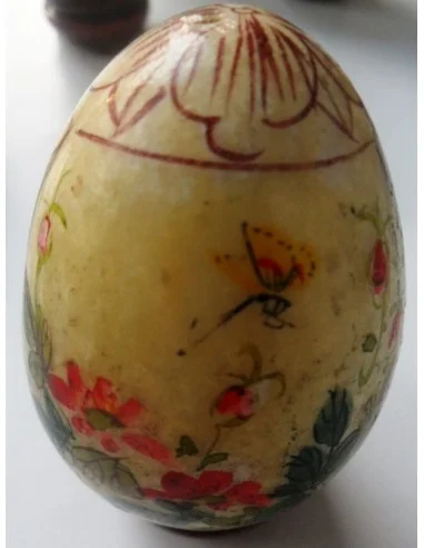 Oeuf serpentine blanche