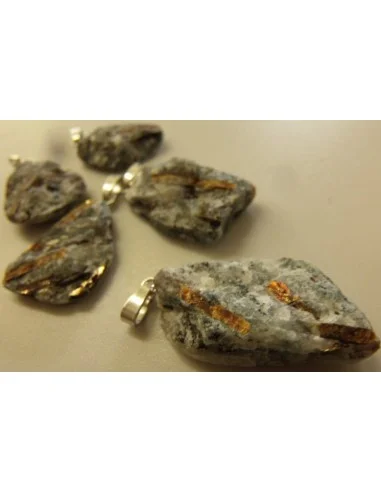 Astrophyllite brute pendentif