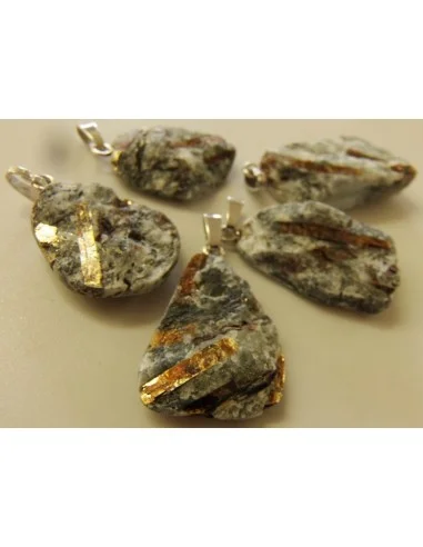 Astrophyllite brute pendentif