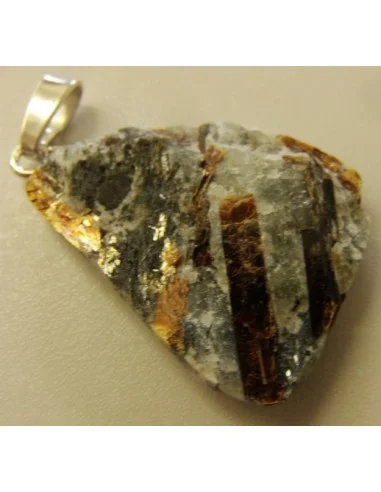 Astrophyllite brute pendentif