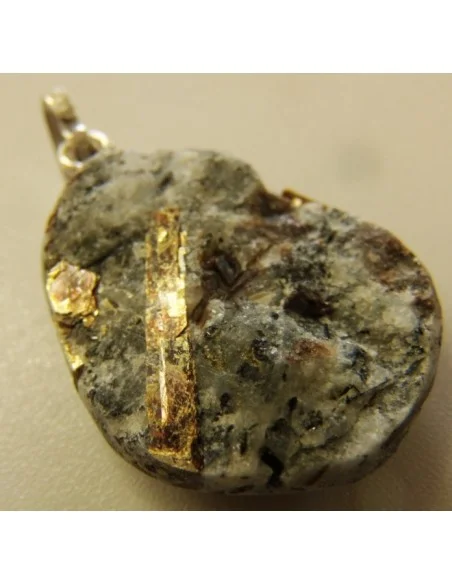 Astrophyllite brute pendentif Astrophyllite brute pendentif
