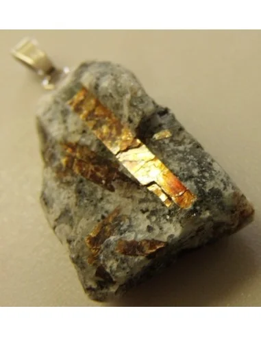 Astrophyllite brute pendentif