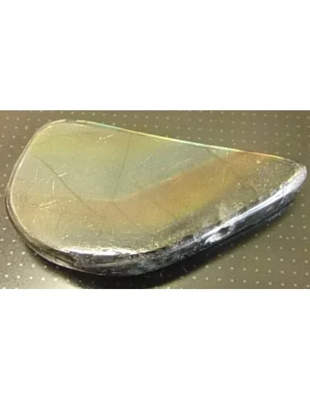 Labradorite noire - Spectrolite percé Labradorite noire - Spectrolite percé