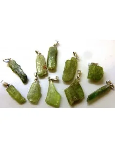 Cyanite verte pendentif 2